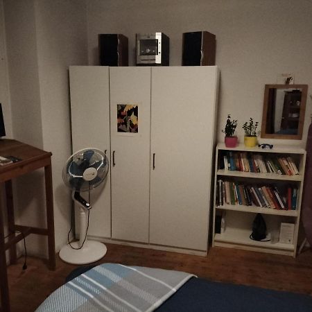 Ein Offenes Kompetentes Ohr Colonia Esterno foto